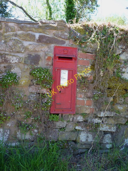 Photo 6"x4" Victorian wallbox in Wrentnall Wrentnall c2010