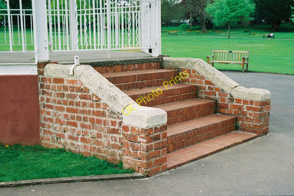 Photo 6"x4" Chippenham, John Cole's Park Chippenham\/ST9173 c2010