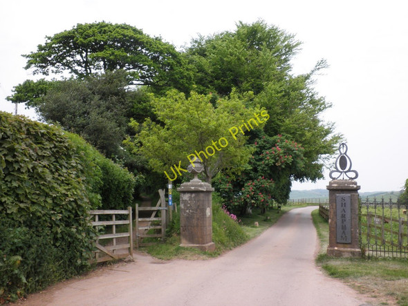 Photo 6"x4" Entrance gateway, Sharpham Ashprington c2010