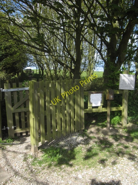 Photo 6"x4" Footpath near St Leonard's Speeton c2010