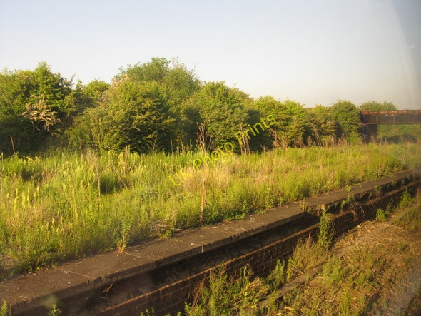 Photo 6"x4" Honeybourne Station - disused island platform Honeybourne c2010