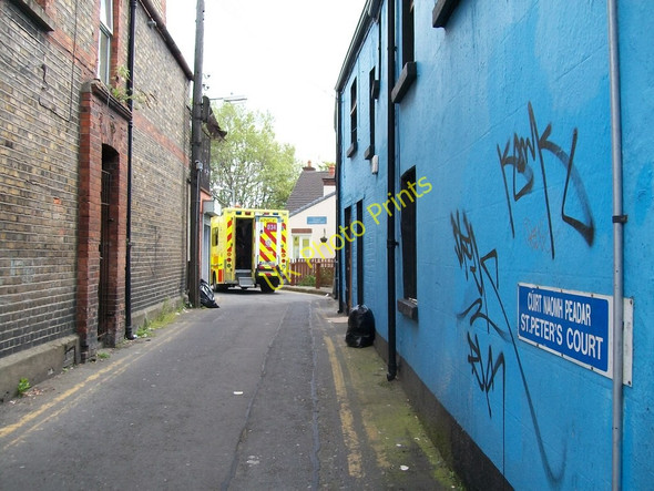 Photo 6"x4" St Peter's Court a cul-de-sac off Phibsborough Road Dublin\/O1534 c2010