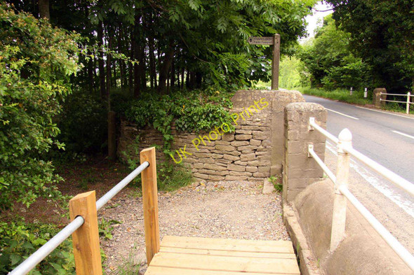 Photo 6"x4" The Thames Path at Parker's Bridge Ewen c2010