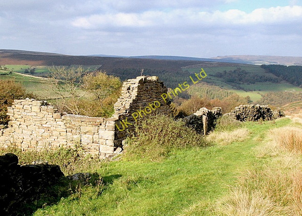 Photo 6"x4" Derelict farm building above Bretton Clough Bretton\/SK2077 c2007