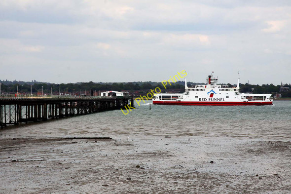 Photo 6"x4" A car ferry passes Hythe Pier Hythe\/SU4207 c2010