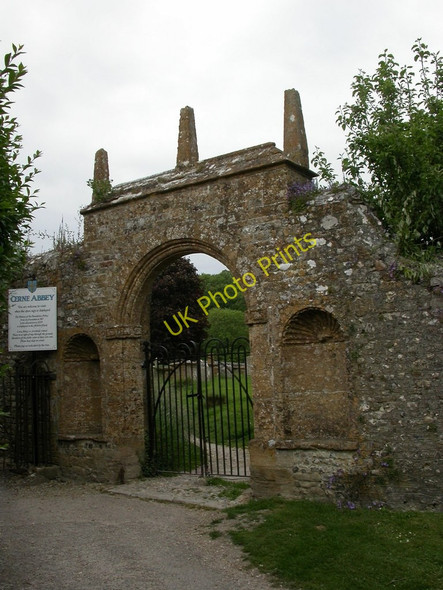 Photo 6"x4" Cerne Abbas, gateway Cerne Abbas c2010