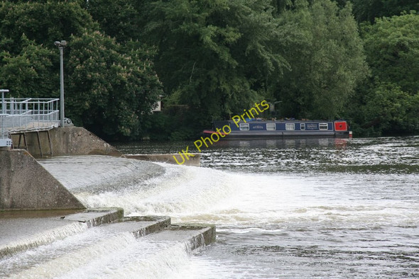 Photo 6"x4" Narrow boat in the pool Pangbourne c2010