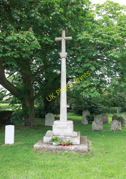 Photo 6"x4" St Peter & St Paul, Watlington, Norfolk - Memorial cross Tottenhill Row c2010