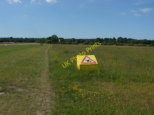 Photo 6"x4" Fairoaks Airfield Stonehill\/TQ0063 c2010