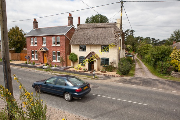 Photo 6"x4" Jessamine Cottage, Kingston and track beside it Ringwood\/SU1505 c2010