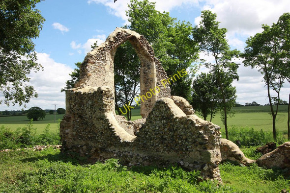 Photo 6"x4" St Martin, Shotesham, Norfolk Hawes' Green c2010