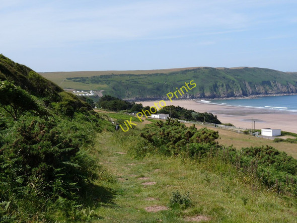 Photo 6"x4" Two white buildings mark the northern end of Vention Road Vention c2010