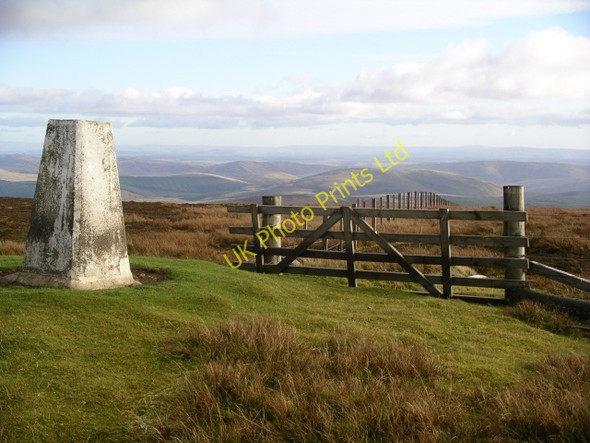 Photo 6"x4" Summit, Dun Rig Dun Rig\/NT2531 c2005