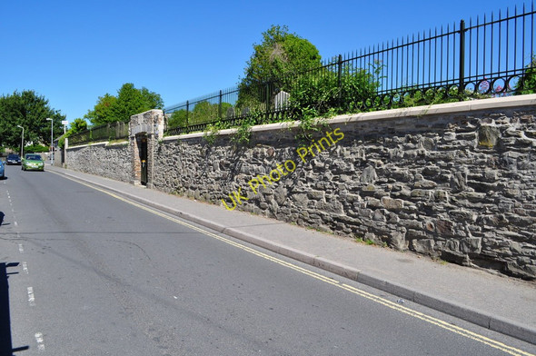 Photo 6"x4" The main entrance to Bideford Public Cemetery on Old Town Bideford c2010