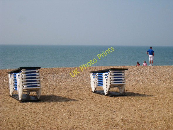 Photo 6"x4" Sun Loungers on Pelham Beach Hastings\/TQ8110 c2010