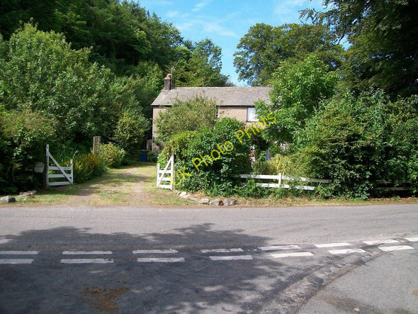 Photo 6"x4" Lodge Isaf from the road junction Edern c2010