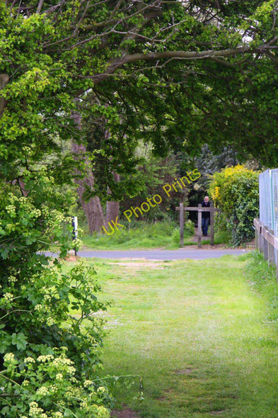 Photo 6"x4" The coastal path skirts round Warners Holiday Village Foreland Fields c2010