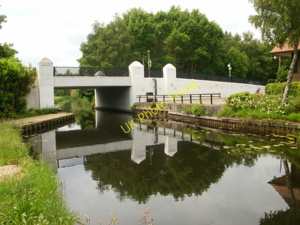 Photo 6"x4" Basingstoke Canal Woking c2010
