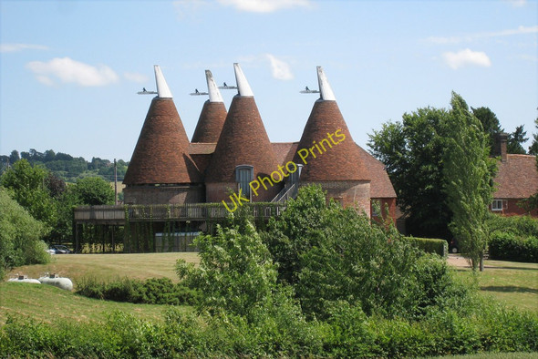Photo 6"x4" Church Farm Oast, Brick Kiln Lane, Horsmonden, Kent Broad Ford c2010