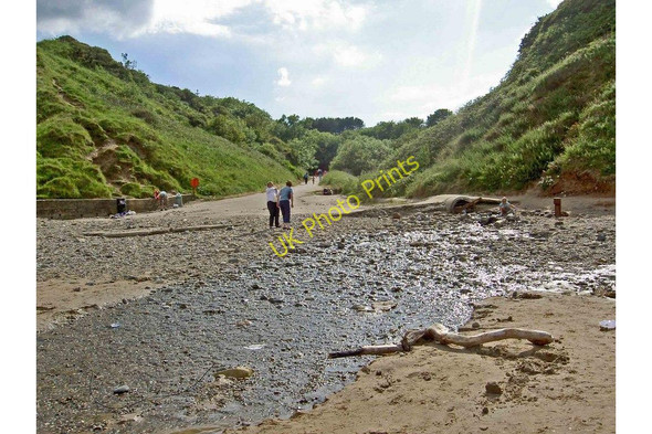 Photo 6"x4" The valley and path from the beach to Primrose Valley holiday park Filey c2010