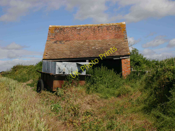 Photo 6"x4" Old barn by the road to Blackwell Ilmington c2010