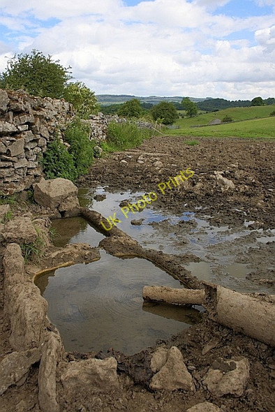 Photo 6"x4" Broken Cattle Trough, Crowhill Lane Bakewell c2010
