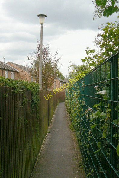 Photo 6"x4" Urban footpath Arnold\/SK5945 c2010