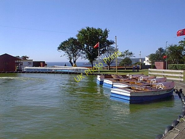 Photo 6"x4" Onchan Park Boating Lake Douglas\/SC3875 c2006