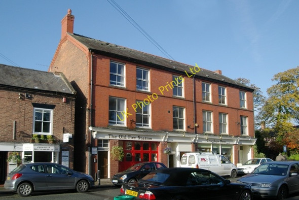 Photo 6"x4" Tarporley Old Fire Station Chocolate Shop Rhuddall Heath c2007