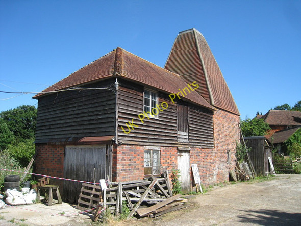 Photo 6"x4" Oast House at Buss Farm, Pluckley Road, Bethersden, Kent Wissenden c2010