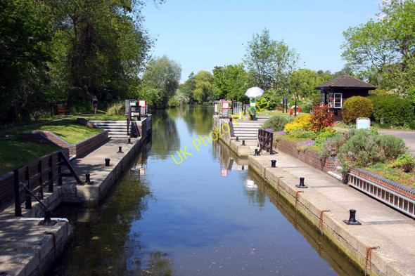 Photo 6"x4" The lock chamber at Benson Wallingford c2010