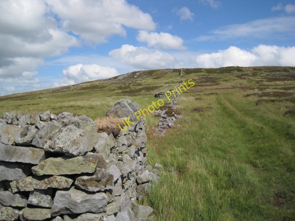 Photo 6"x4" Grouse Butts and Wallace's Crags Coanwood c2010