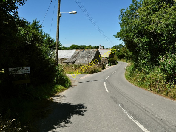 Photo 6"x4" Entering the Hamlet of Lincombe Ilfracombe c2010
