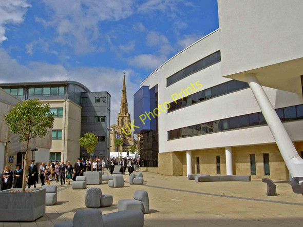 Photo 6"x4" University Huddersfield Campus on one of the many graduation days Huddersfield c2010