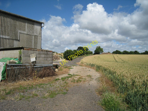 Photo 6"x4" Footpath past Lenacre Farm Temple Ewell c2010