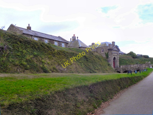 Photo 6"x4" Pendennis Castle Entrance Falmouth c2010