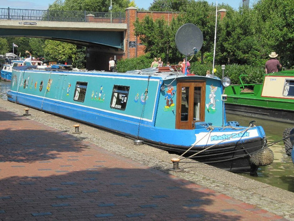 Photo 6"x4" Cartoons on the narrowboat Banbury\/SP4540 c2010