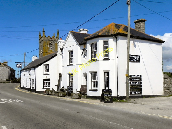 Photo 6"x4" The First Inn in England Mayon c2010