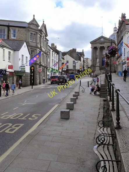 Photo 6"x4" Market Jew Street Penzance c2010