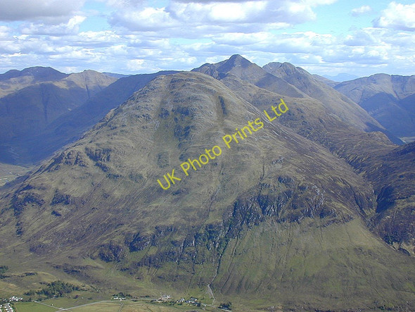 Photo 6"x4" The Five Sisters Carn-gorm c2004