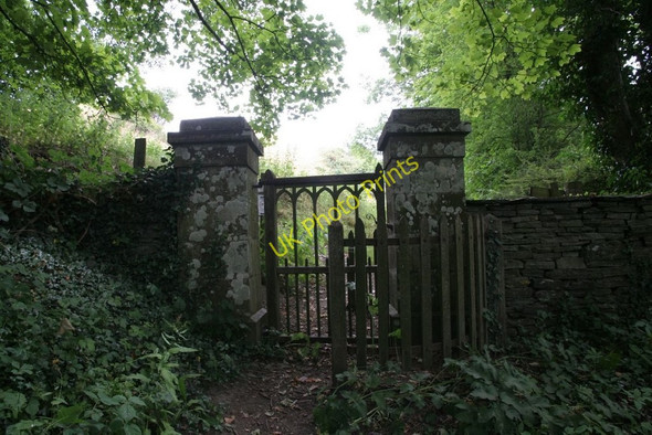 Photo 6"x4" Kissing gate to the castle New Radnor c2010