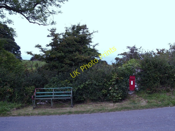 Photo 6"x4" Roadside seat near Kirkandrews Kirkandrews c2010