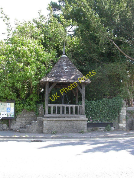 Photo 6"x4" Bladon, village pump Woodstock\/SP4416 c2010