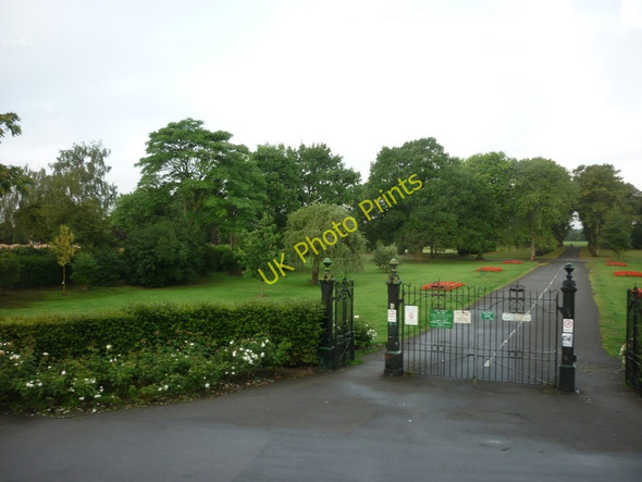 Photo 6"x4" The park on Airmyn Road, Goole Goole c2010