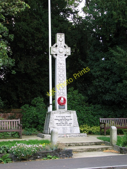 Photo 6"x4" War memorial in Broad Street, Harleston Harleston\/TM2483 c2010