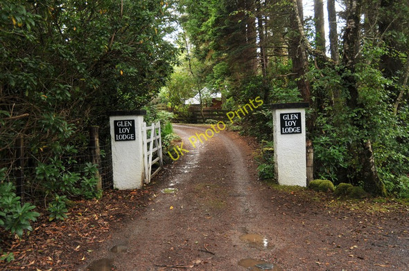 Photo 6"x4" Entrance to Glen Loy Lodge Muirshearlich c2010