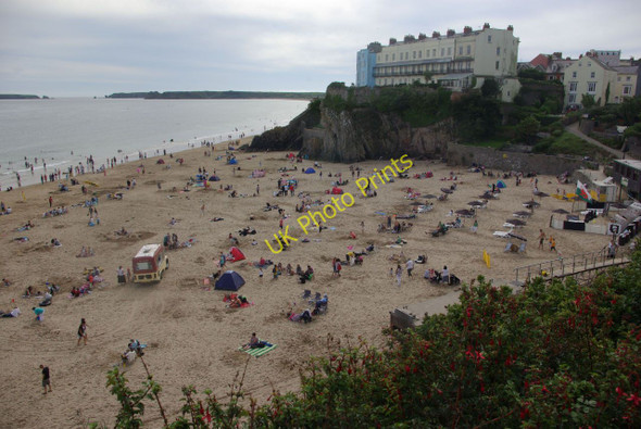 Photo 6"x4" Castle Beach, Tenby Tenby\/Dinbych-y-pysgod c2010