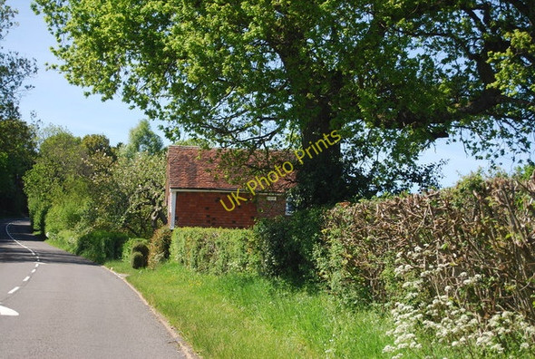 Photo 6"x4" Henley Cottage, B2099 Best Beech Hill c2010