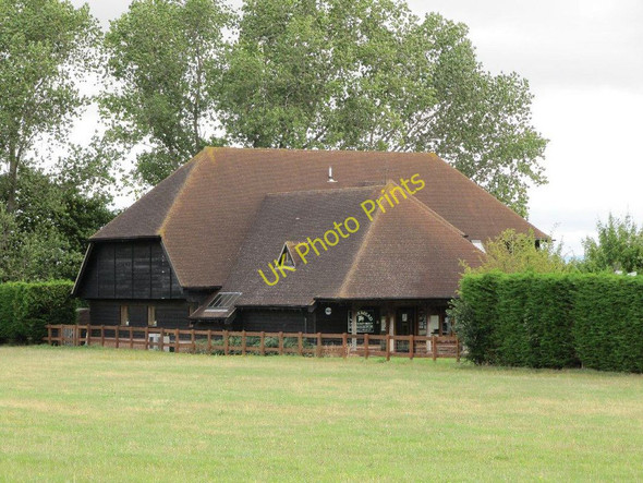 Photo 6"x4" Vet across the paddock Cholsey c2010