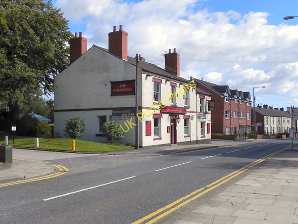 Photo 6"x4" The Commercial Westhoughton c2010